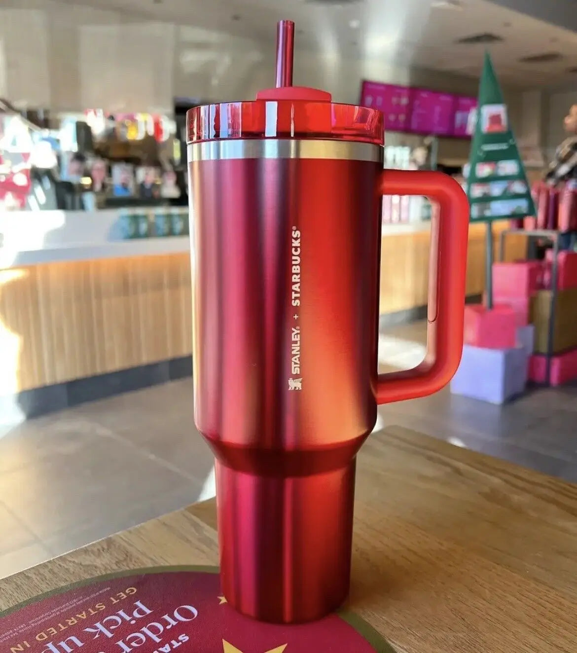 Stanley Quencher H2.0 Tumbler with Handle and Straw 40 oz