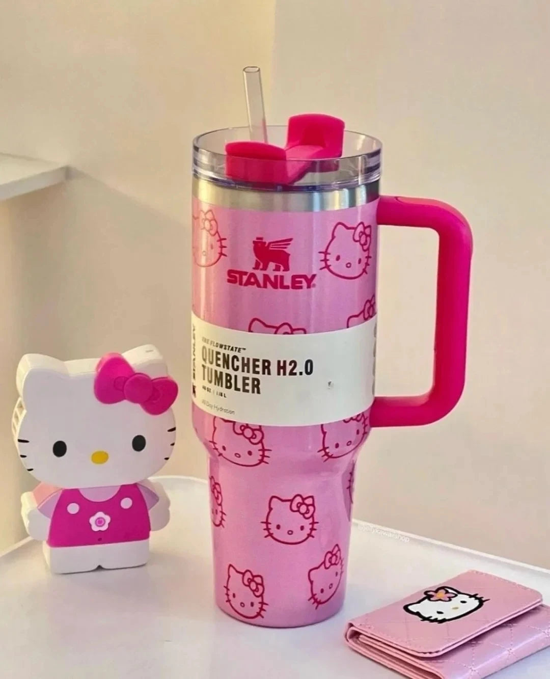Stanley Quencher H2.0 Tumbler with Handle and Straw 40 oz